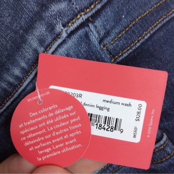 NWT SPANX Pull-On Skinny Jeans. Tummy Control Technologie $128 - Picture 10 of 12